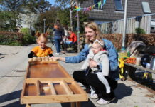 Zwolle Zuid viert rustige Koningsdag