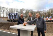 Olav Mol opent vernieuwd Kartcentrum Zwolle (fotoreportage)