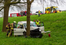 Auto van talud A28: bestuurder zwaargewond