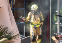 Brasserie in Hanzeland vol rook nadat fietsaccu in brand vliegt