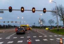 Gewonde bij kop-staartbotsing op Oldeneelallee