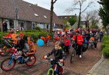 Koningsdag bij SVI met versierde fietsoptocht en Circus Snor