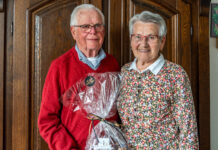Wim en Joke Kruitbosch vieren 65-jarig huwelijk in Zwolle-Zuid